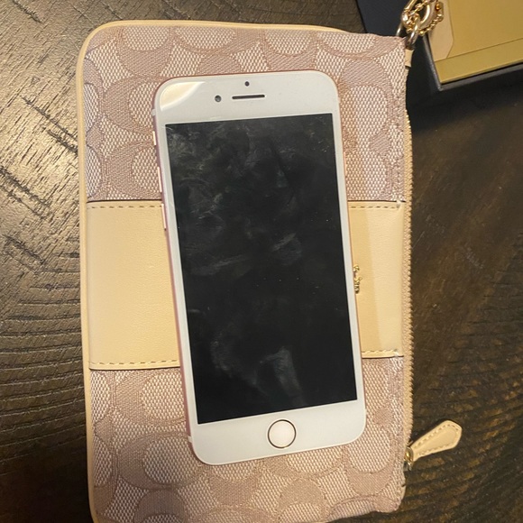 Coach wristlet - Picture 2 of 3